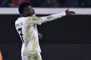 Vinicius ghi bàn thắng thứ 13 cho Real Madrid từ đầu mùa, trở thành cầu thủ ghi bàn nhiều nhất trong đội. Pha lập công này không chỉ giúp Real vượt lên mà còn chứng tỏ phong độ ấn tượng của anh trong mùa giải này.