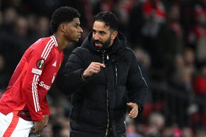 Rashford tiếp tục bị HLV Amorim "ngó lơ"